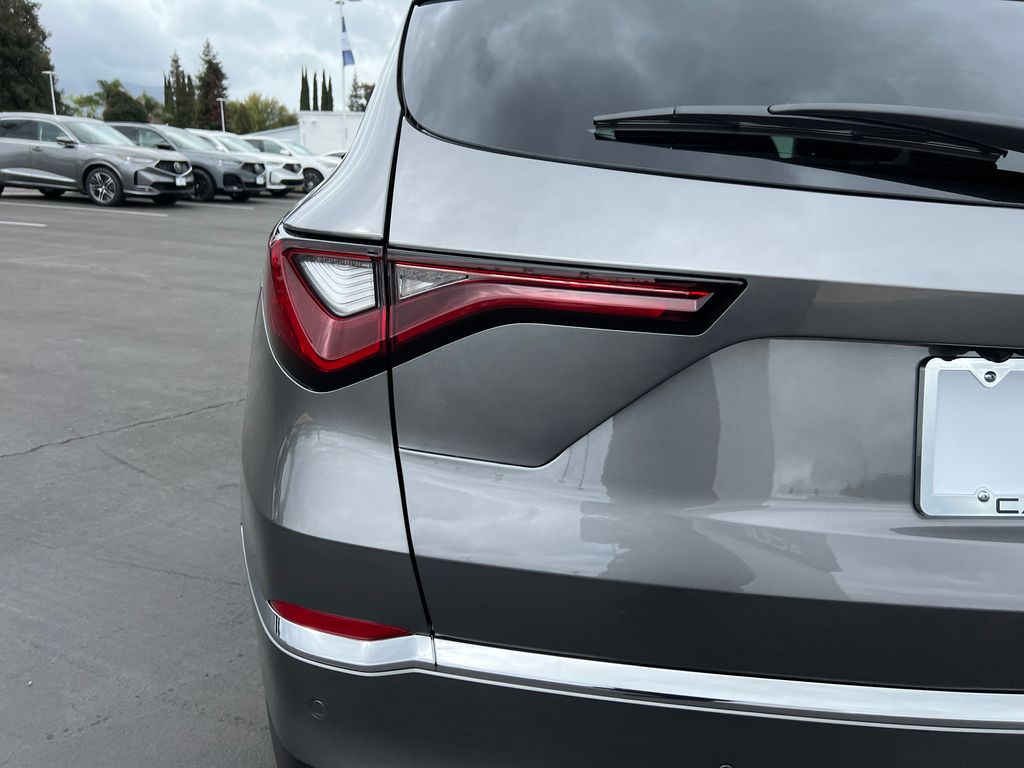 Thumbnail: 2025 Acura MDX - 10