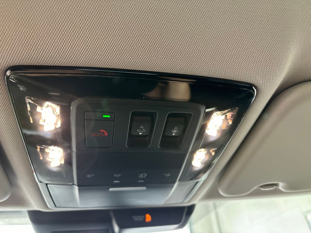 New 2026 Mitsubishi Outlander PHEV SUV