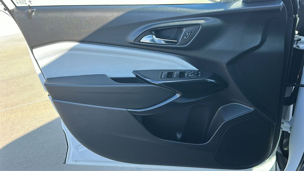 2025 Chevrolet Trax LT White at Classic Chevrolet Galveston