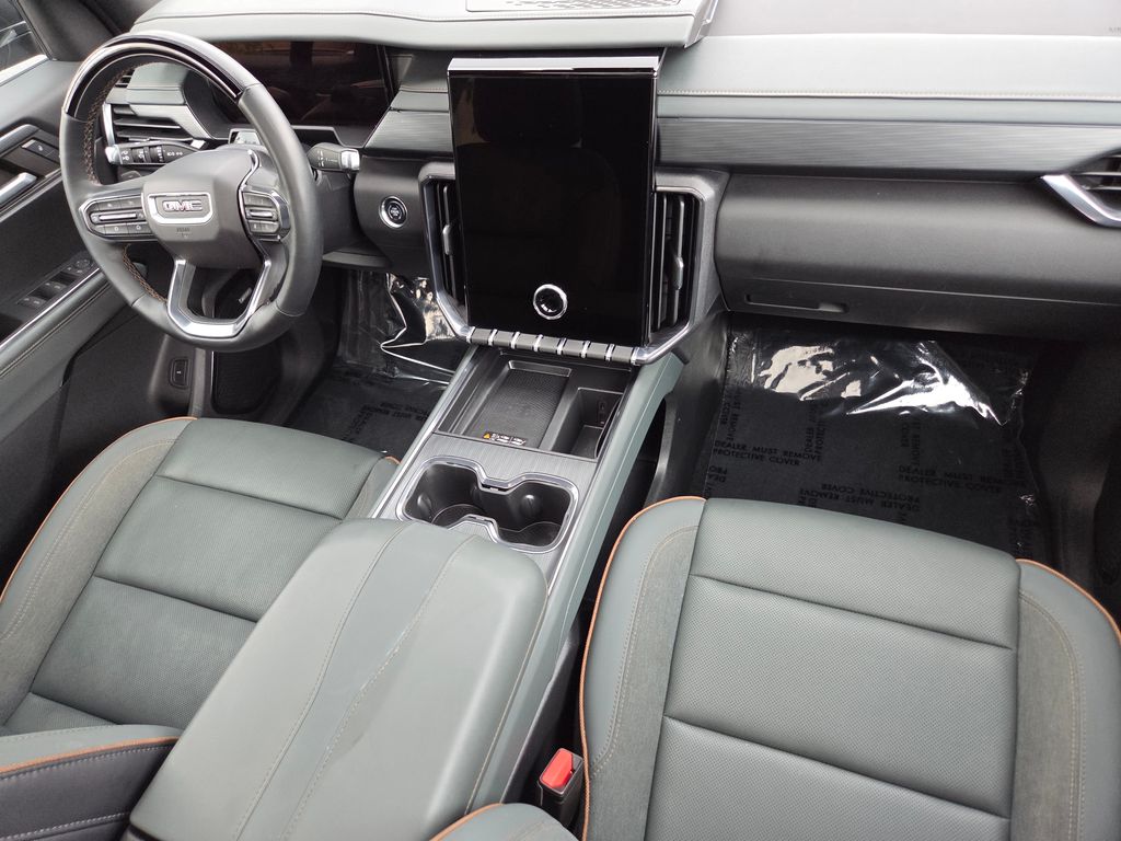 Used 2024 Silver GMC AT4 image 33