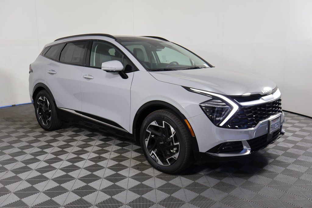 Thumbnail: 2025 Kia Sportage - 3