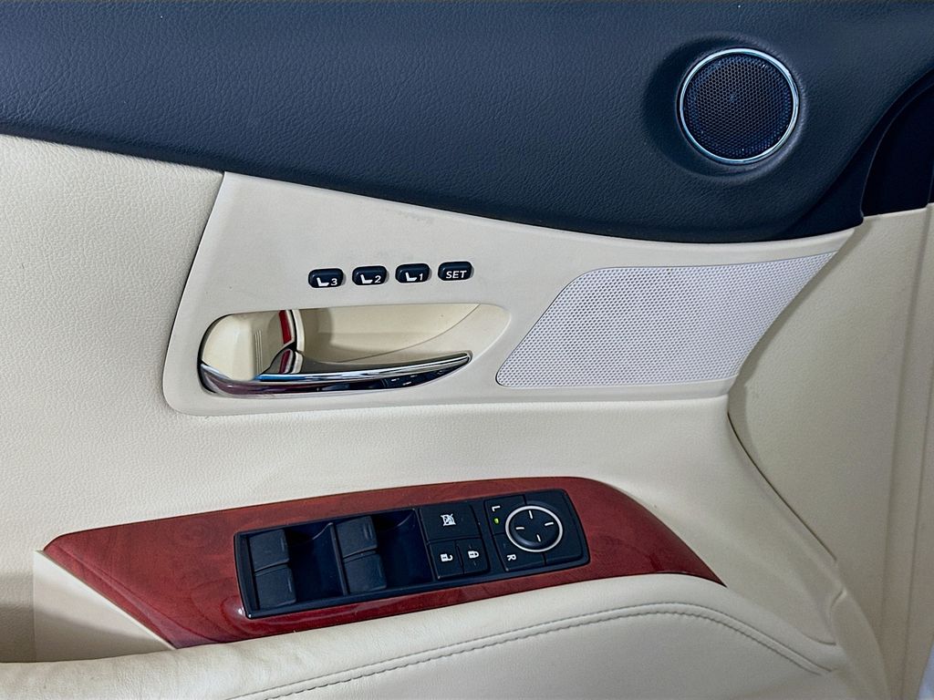 Thumbnail: 2012 Lexus RX - 17