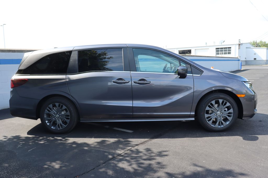 2025 Honda Odyssey Touring 6