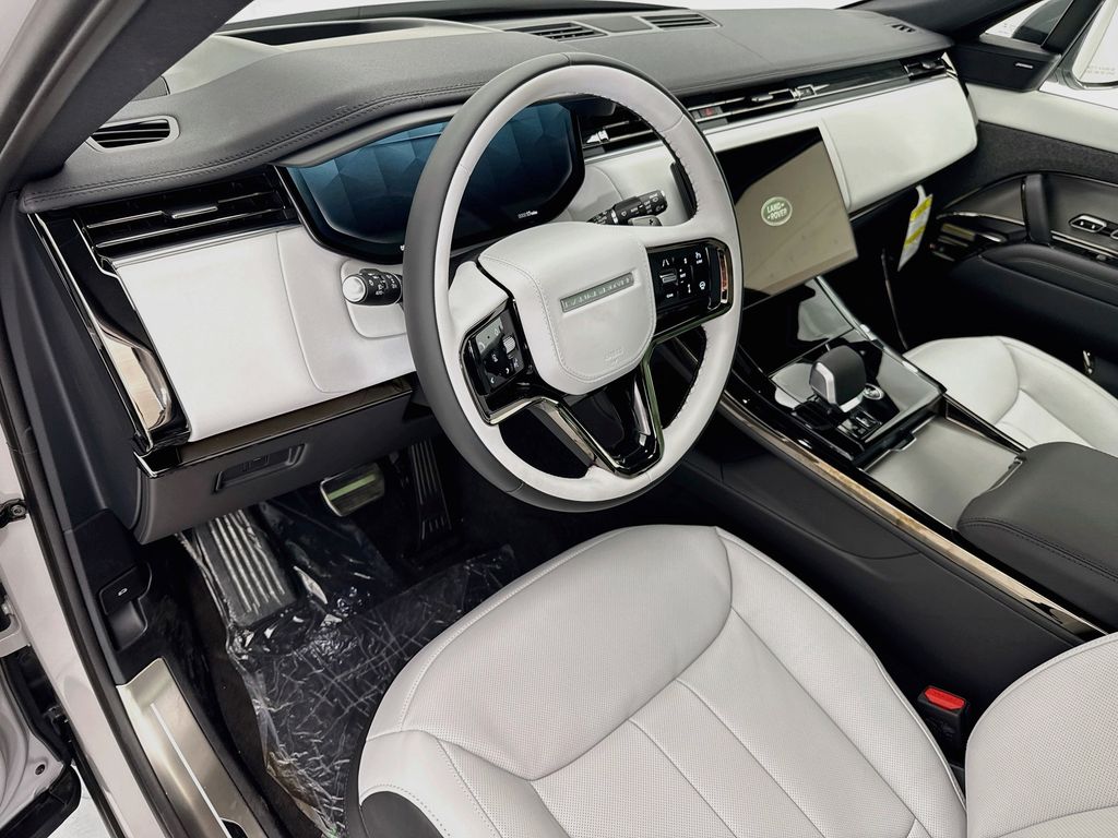 Thumbnail: 2026 Land Rover Range Rover Sport - 9