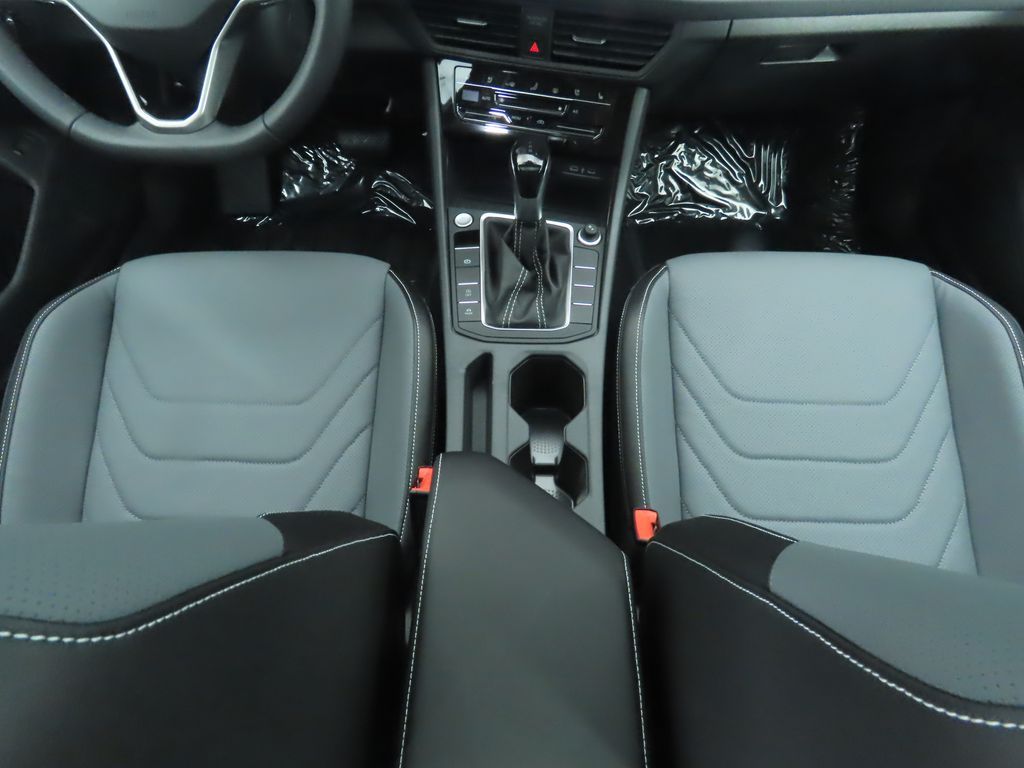 Thumbnail: 2026 Volkswagen Jetta - 17