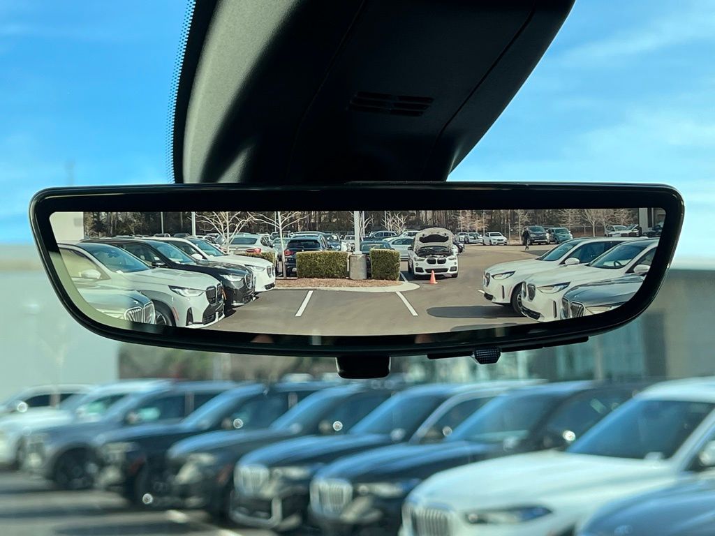 Thumbnail: 2023 Chevrolet Silverado 2500 - 21