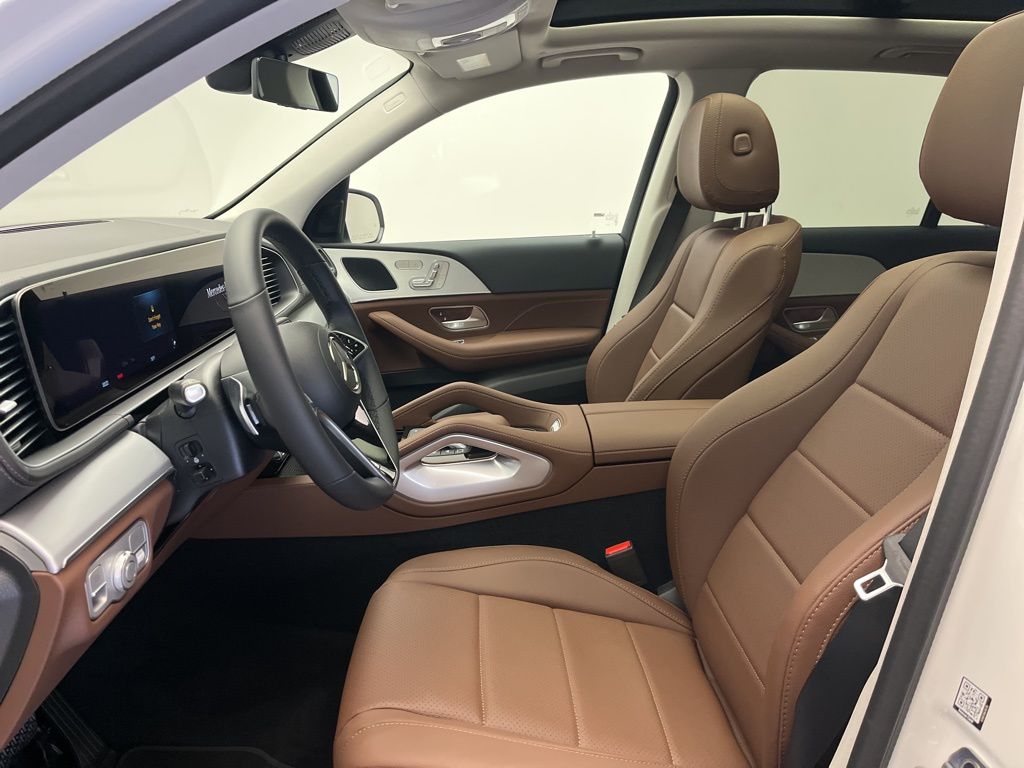 Thumbnail: 2026 Mercedes-Benz GLE - 13