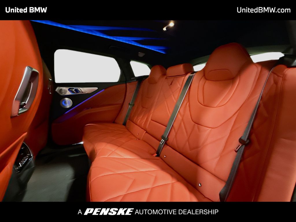 Thumbnail: 2026 BMW XM - 12