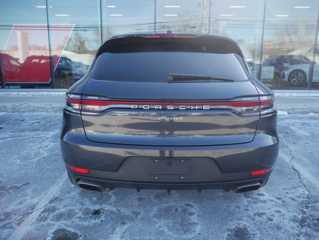 Thumbnail: 2020 Porsche Macan - 6