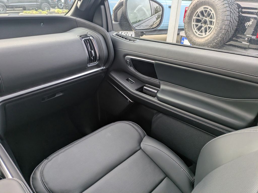 2026 Ford Expedition Max Platinum MAX