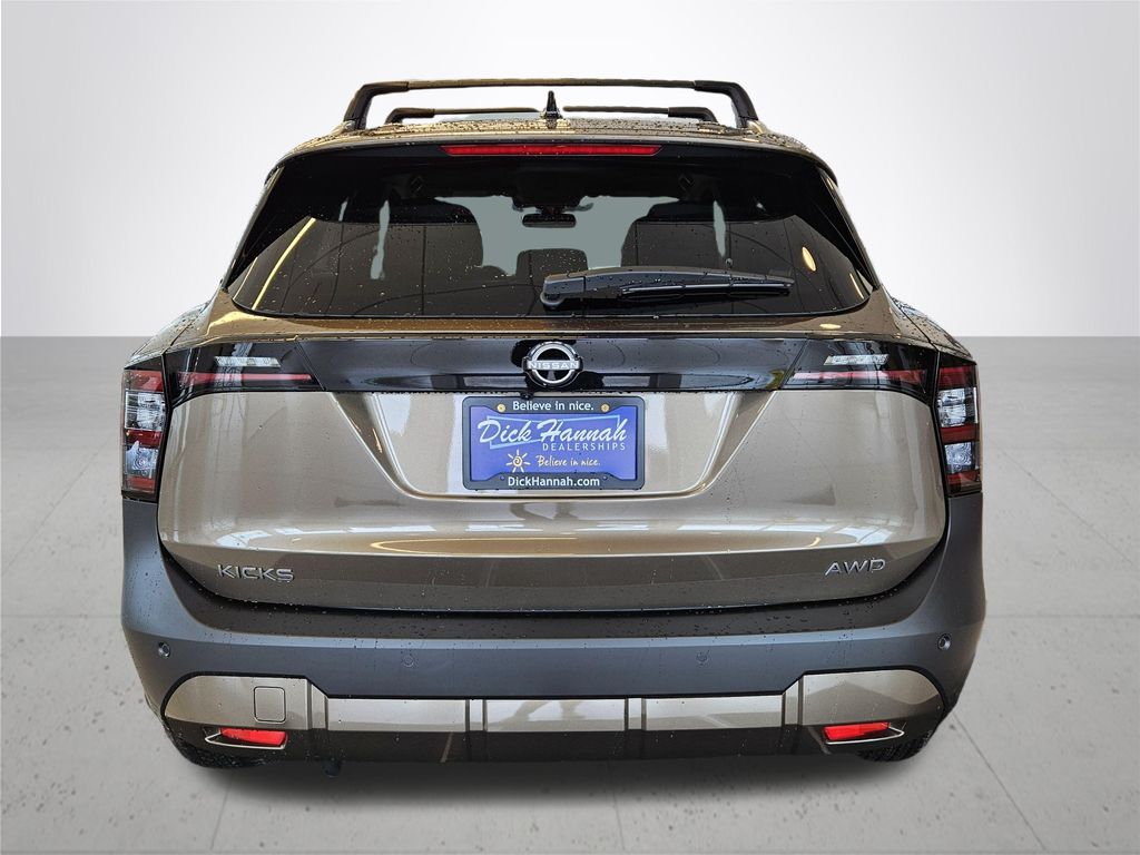 2026 Nissan Kicks SV