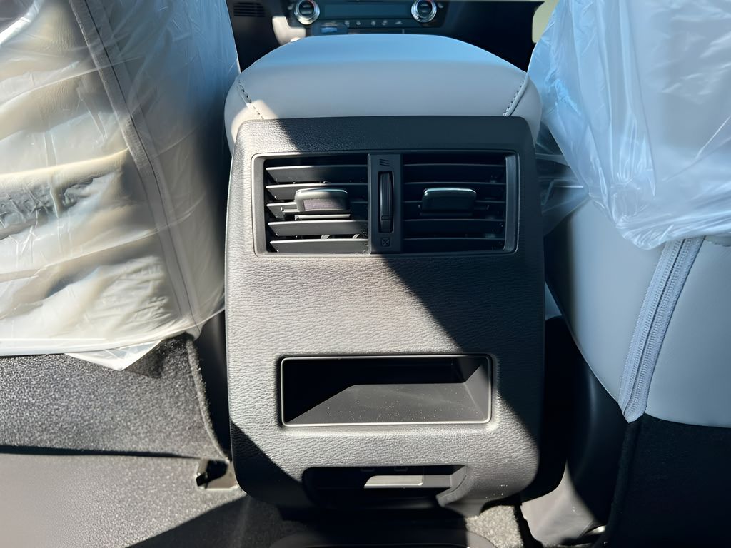 New 2026 Mitsubishi Outlander PHEV SUV