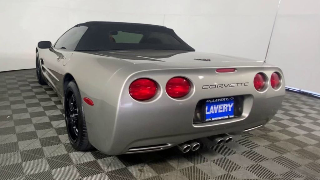 1999 Chevrolet Corvette Base 7