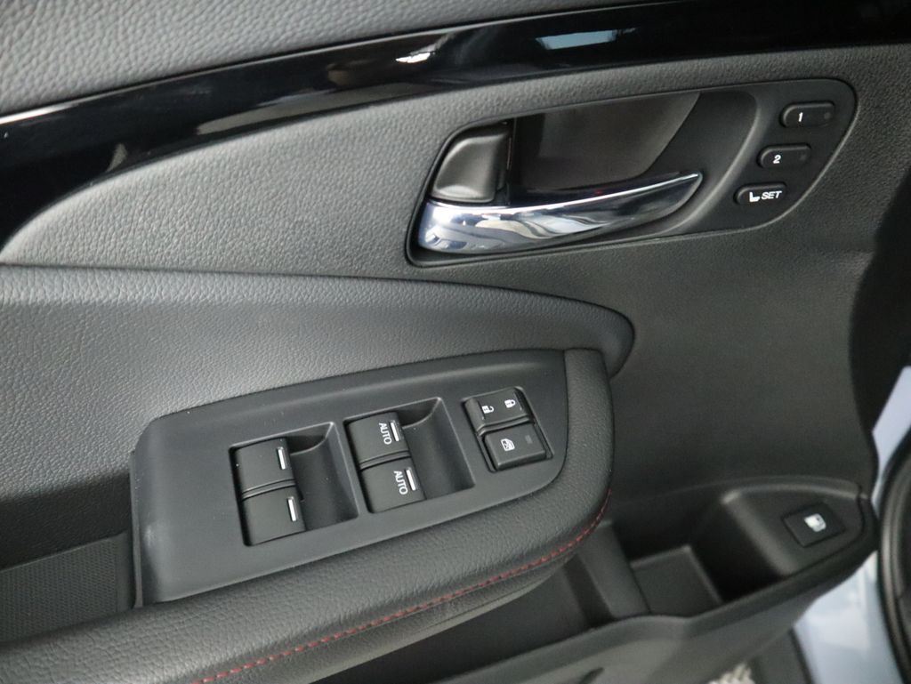 Thumbnail: 2025 Honda Ridgeline - 23