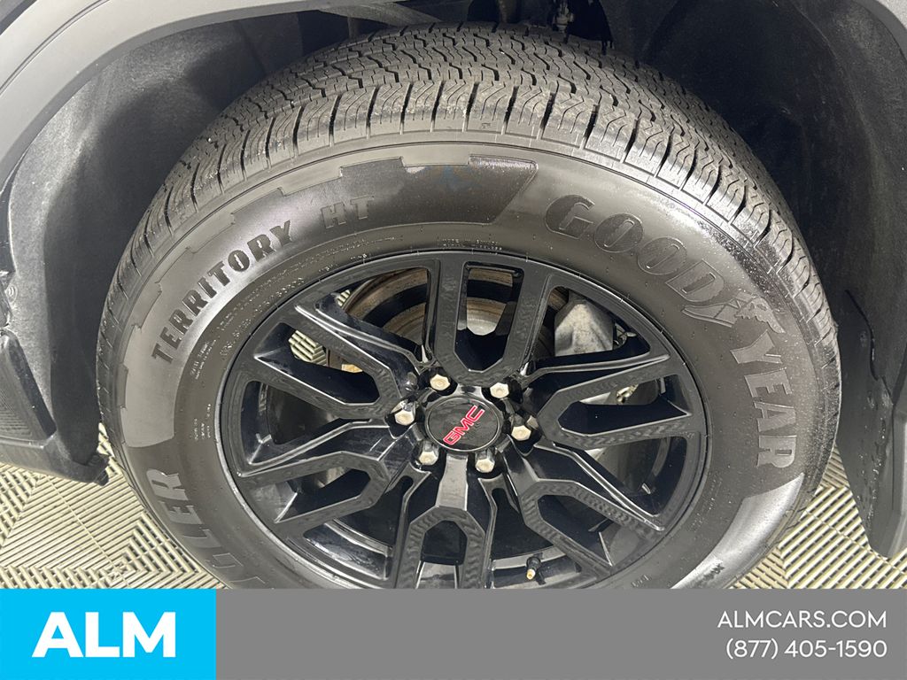 Used 2024 Black GMC Elevation image 15