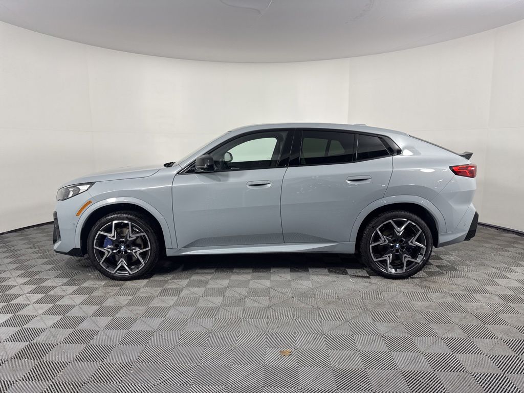 Thumbnail: 2025 BMW X2 - 8