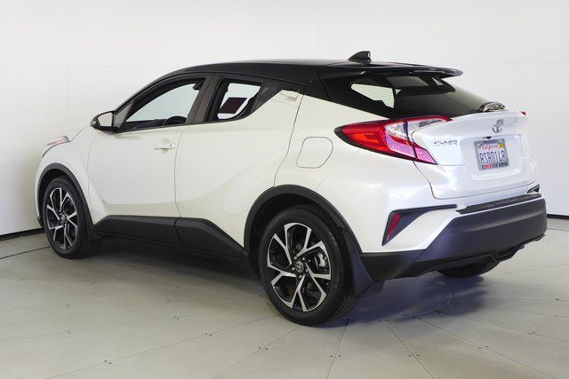 2020 Toyota C-HR XLE 9