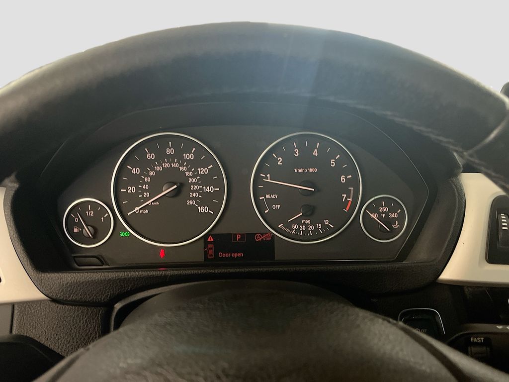 Used 2018 Gray BMW 320i image 12