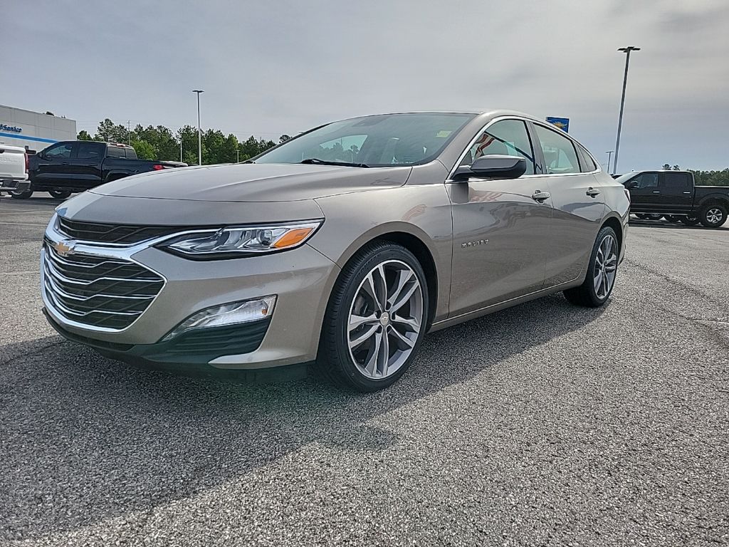 Mineral Gray Metallic 2024 Chevrolet Malibu LT with 2LT FWD Sedan Front-Wheel Drive Continuously Variable Transmission