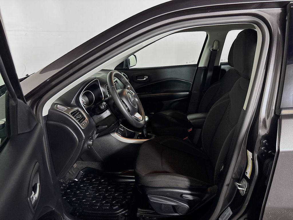 2017 Jeep New Compass Sport