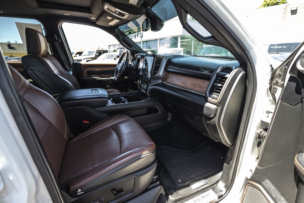 2020 Ram 3500 Laramie Longhorn thumbnail 29