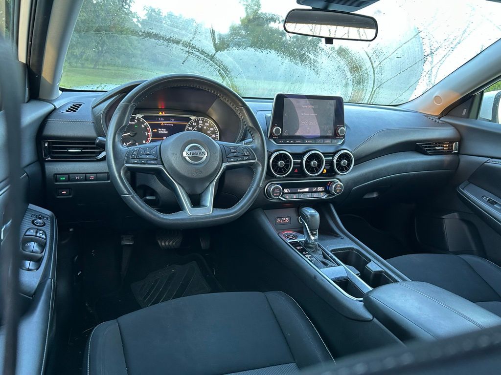 Thumbnail: 2021 Nissan Sentra - 12