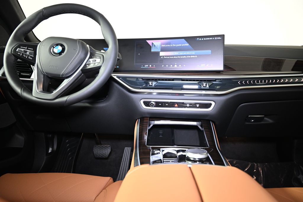 Thumbnail: 2026 BMW X5 - 16