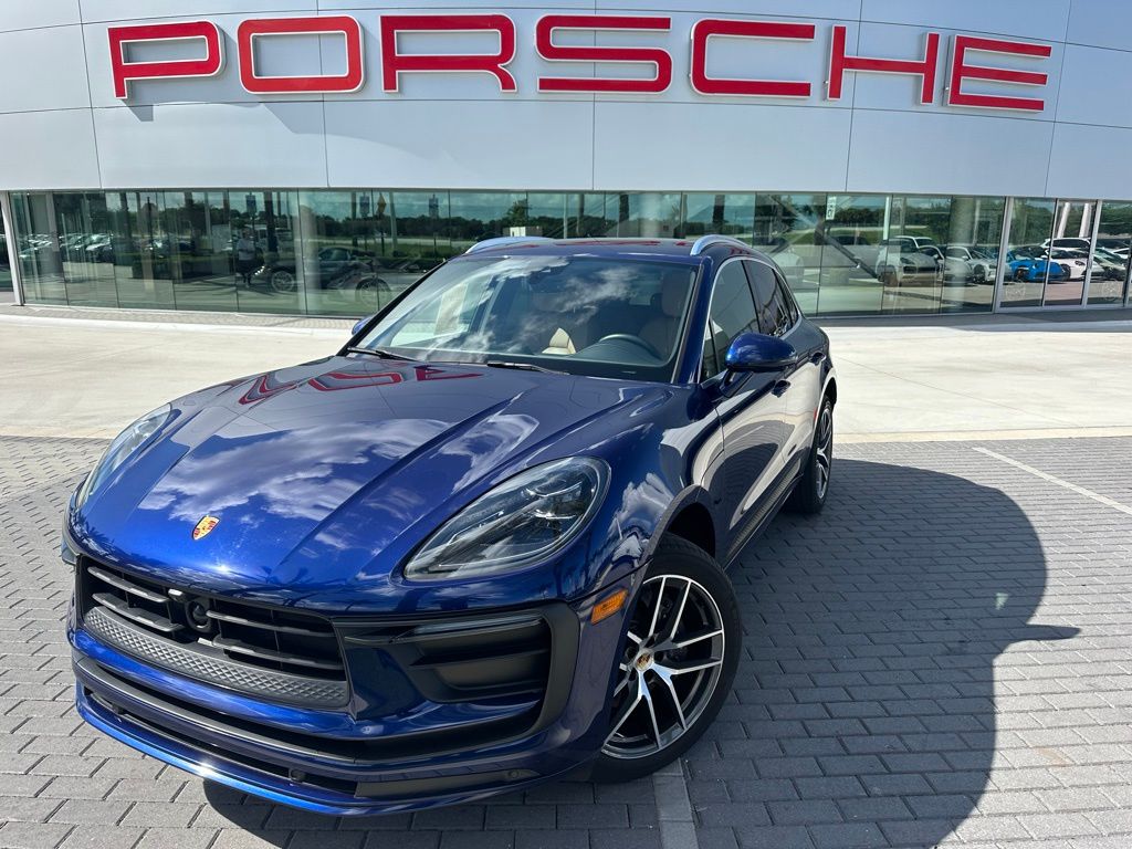 2023 Porsche Macan  Hero Image