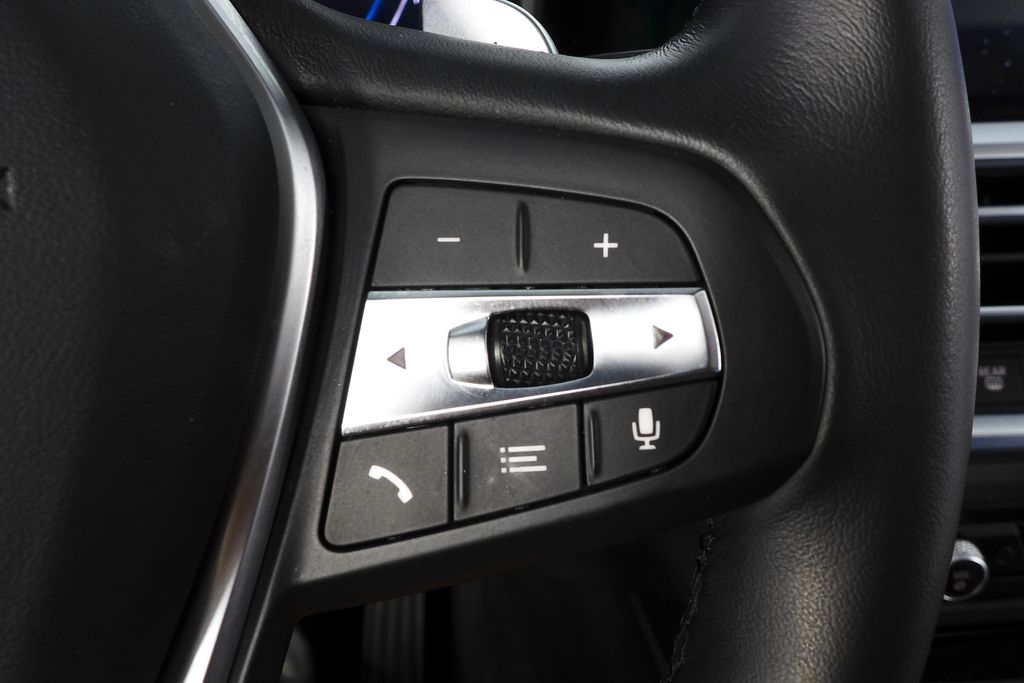 Thumbnail: 2022 BMW 3 Series - 29