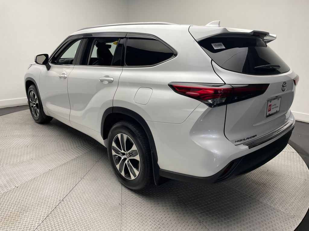 2022 Toyota Highlander XLE 7