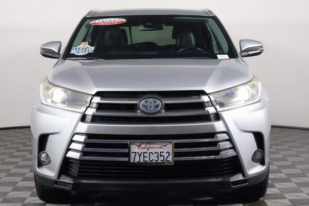 Thumbnail: 2017 Toyota Highlander - 2