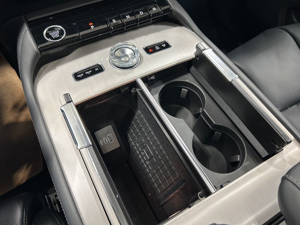 new 2026 Lincoln Navigator car, priced at $105,615