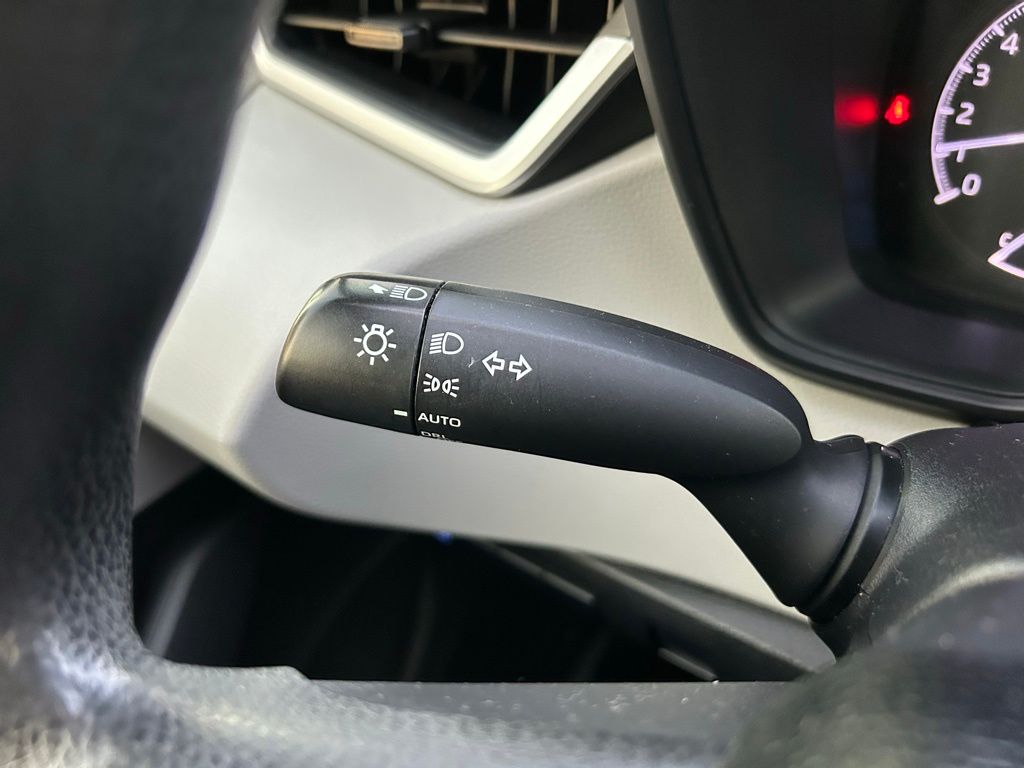 Thumbnail: 2021 Toyota Corolla - 21