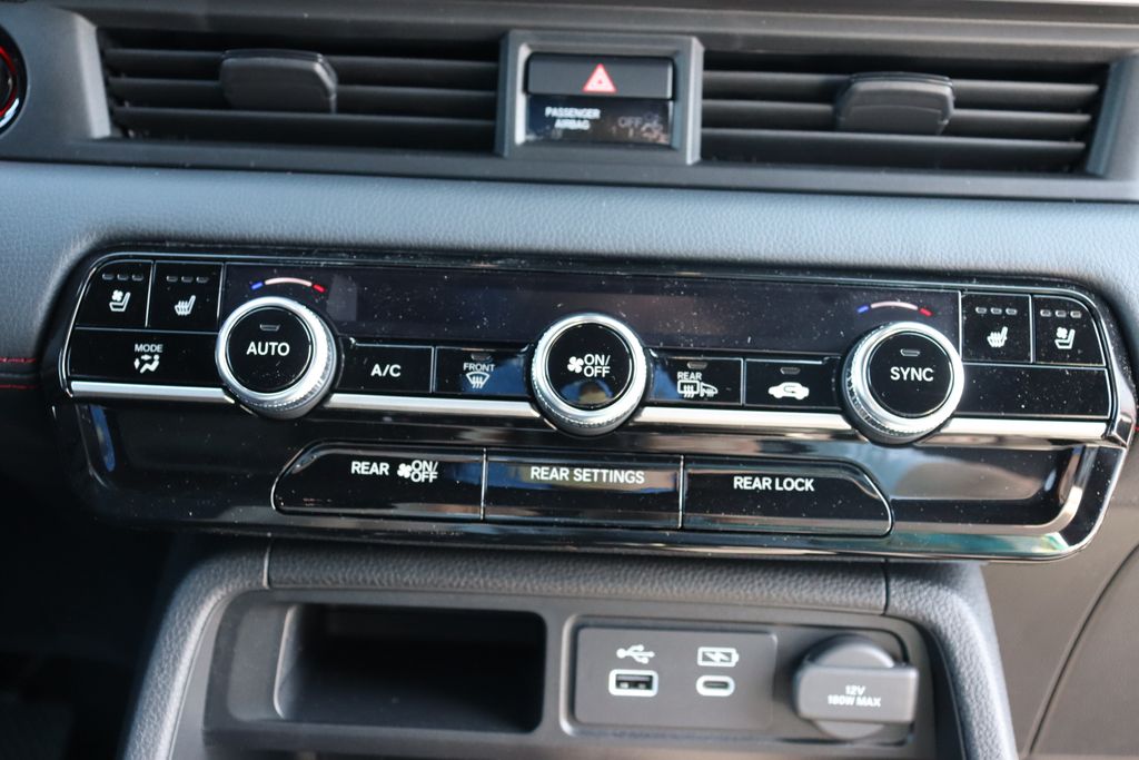 2025 Honda Pilot Black Edition 26