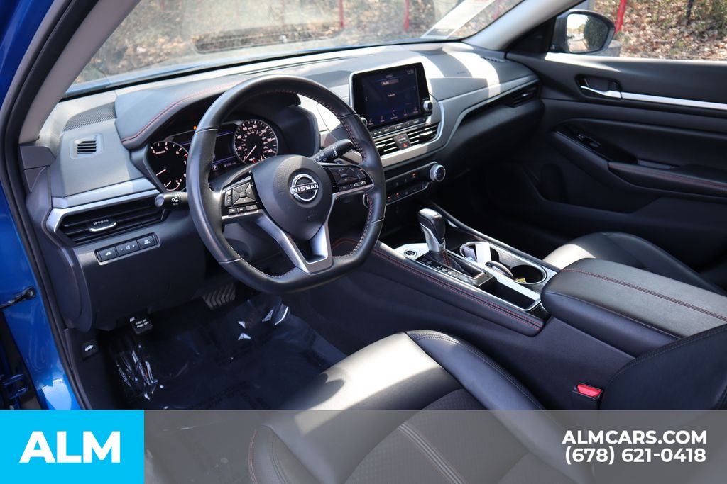 Used 2025 Blue Nissan 2.5 SR image 10