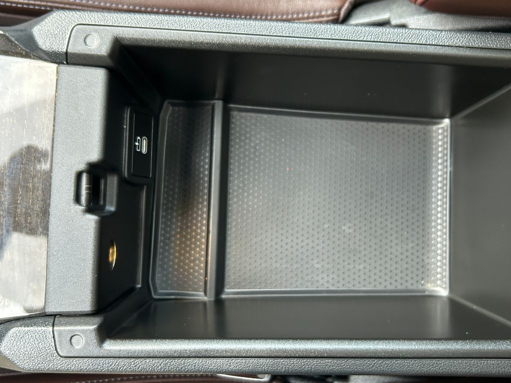 Thumbnail: 2023 BMW i4 - 29