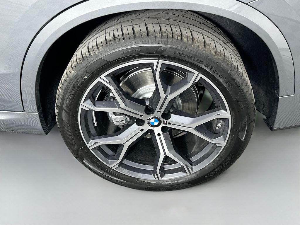 Thumbnail: 2026 BMW X5 - 23