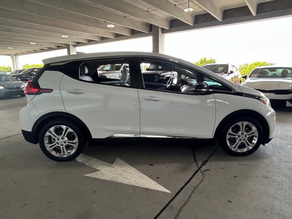 Used 2020 Summit White Chevrolet LT image 6