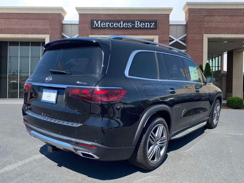 2025 Mercedes-Benz GLS 450 4MATIC 5