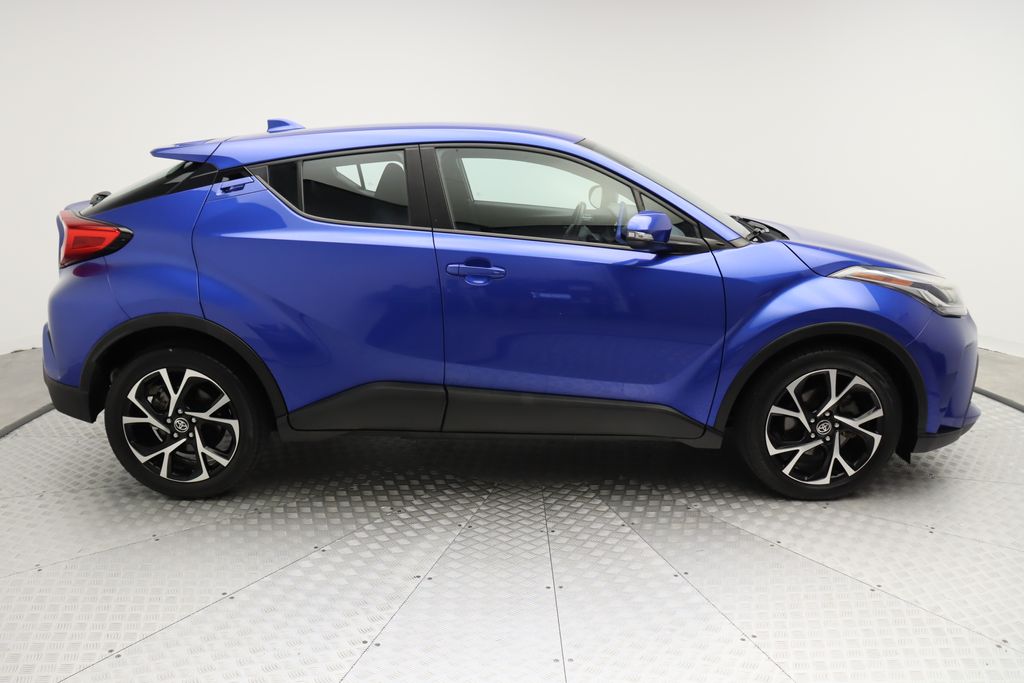 2021 Toyota C-HR LE 7