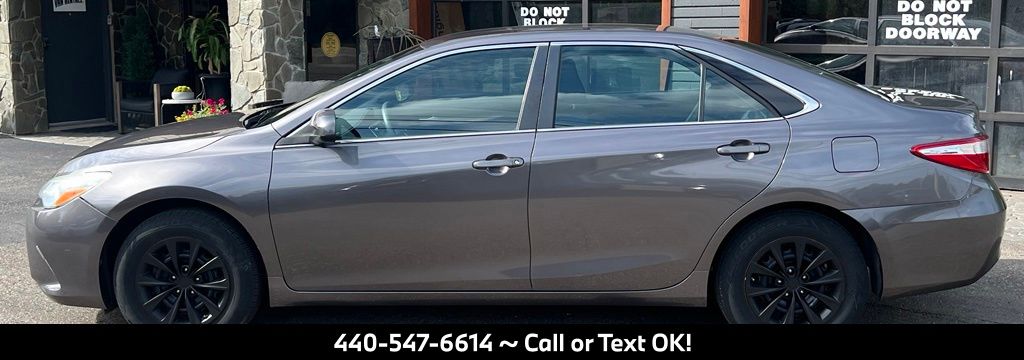2015 Toyota Camry LE - Image 2