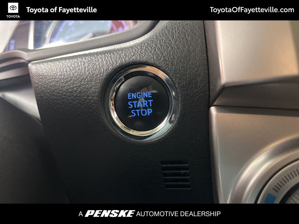 2021 Toyota 4Runner Limited 32