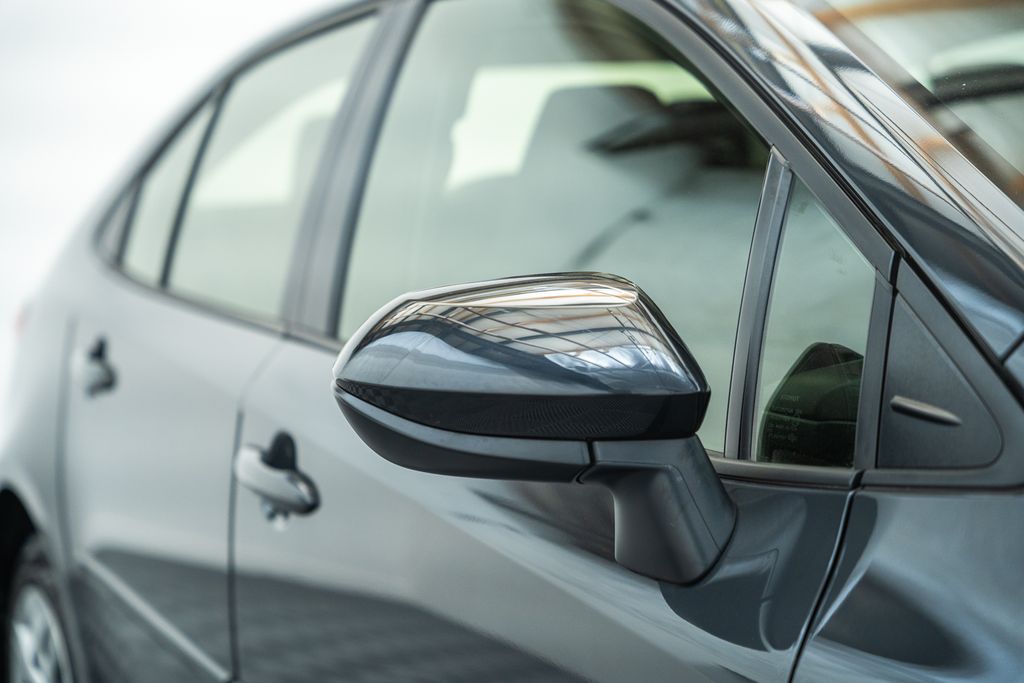 ToyotaCorolla Hybrid14