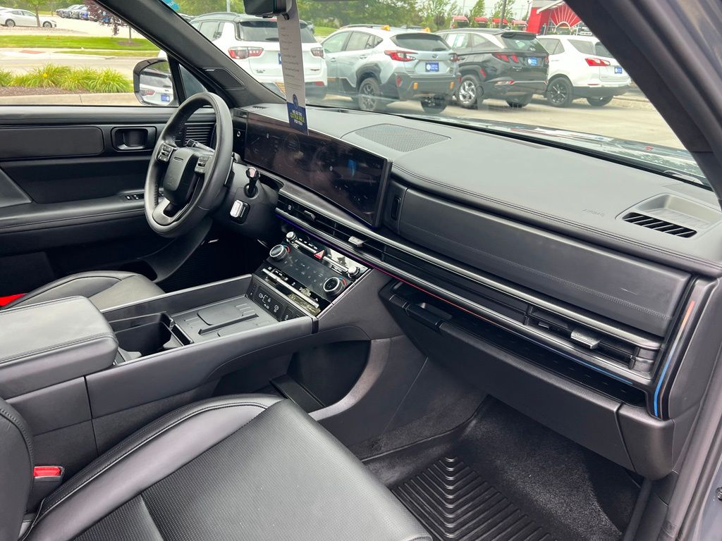 Used 2025 Hyundai Santa Fe SUV