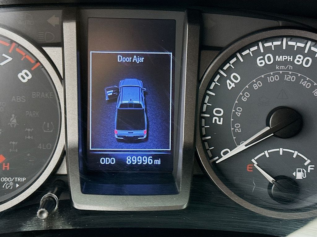 Thumbnail: 2020 Toyota Tacoma - 12