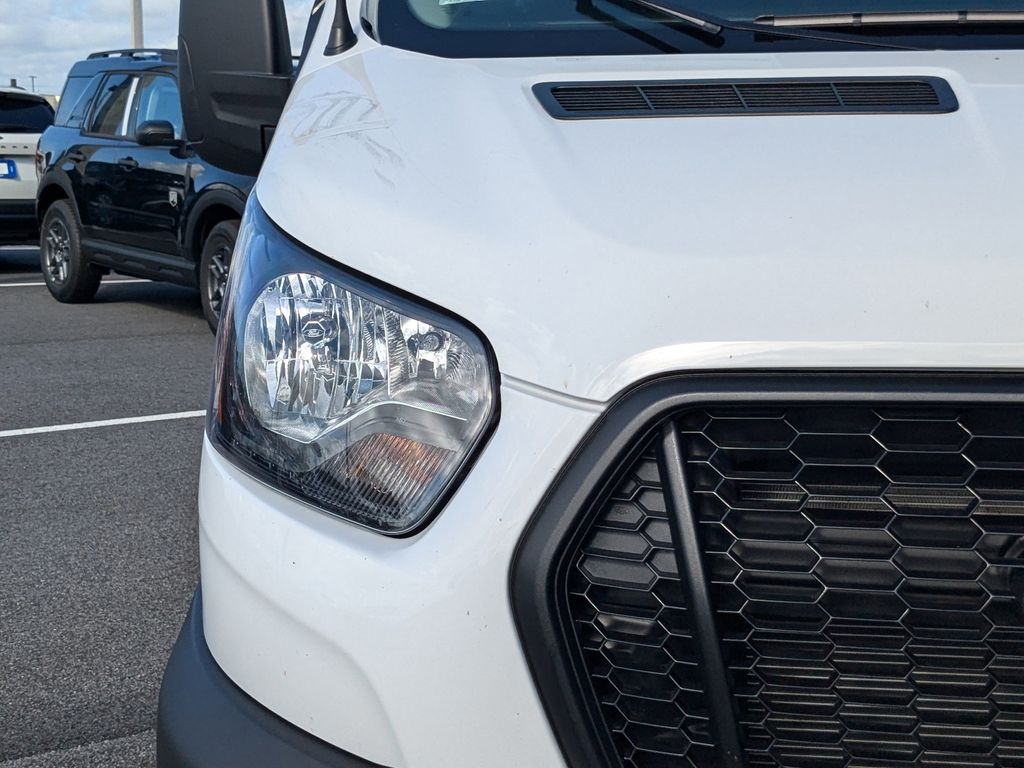 2025 Ford Transit 250