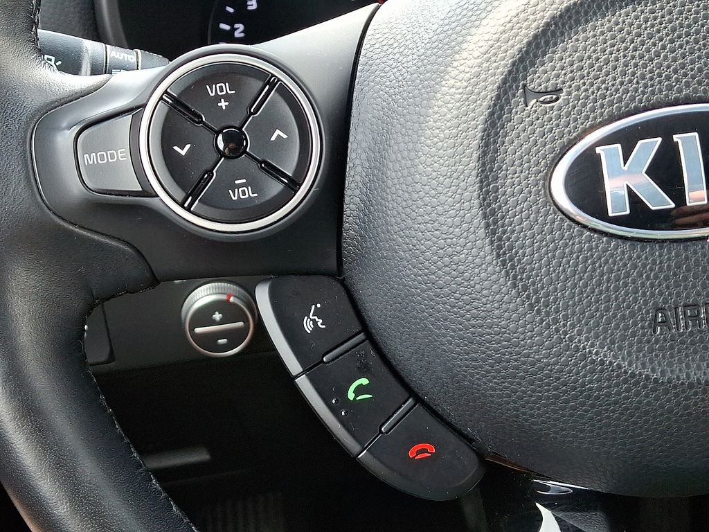 Thumbnail: 2017 Kia Soul - 22
