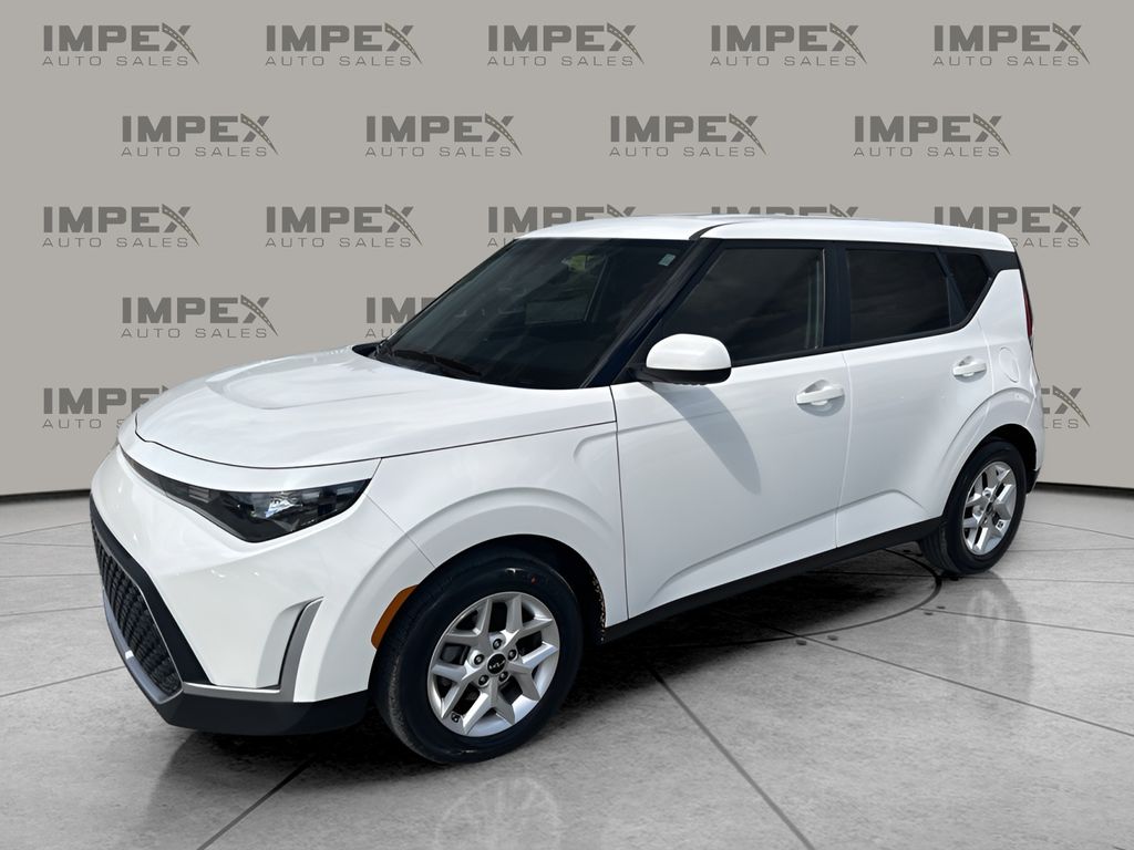 2024 Kia Soul LX FWD