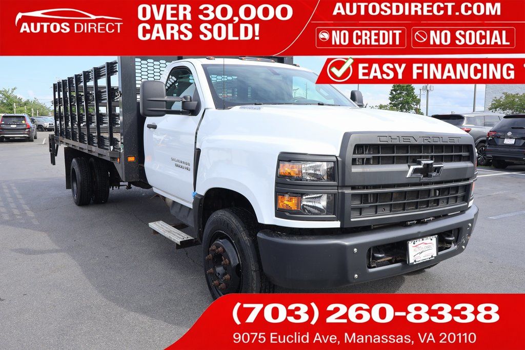 Summit White 2021 Chevrolet Silverado 4500HD Pickup Truck  6-Speed Automatic