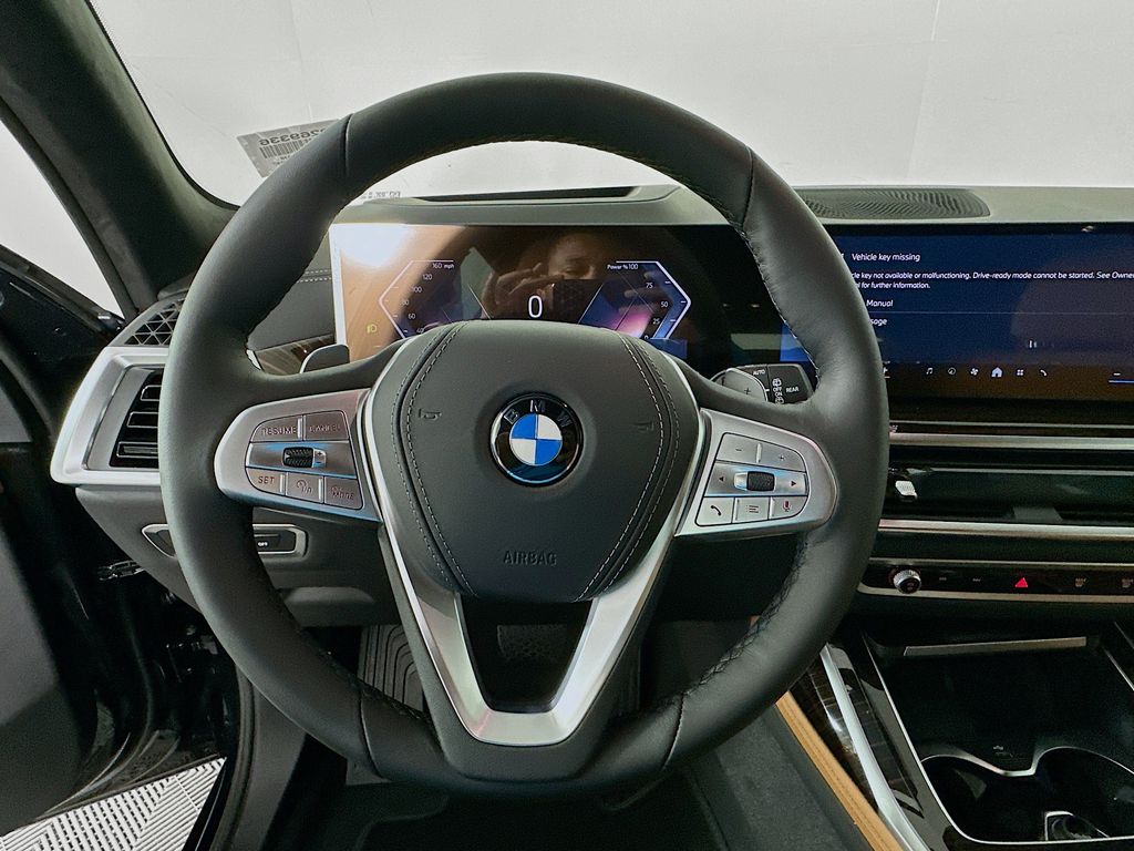 Thumbnail: 2026 BMW X7 - 10